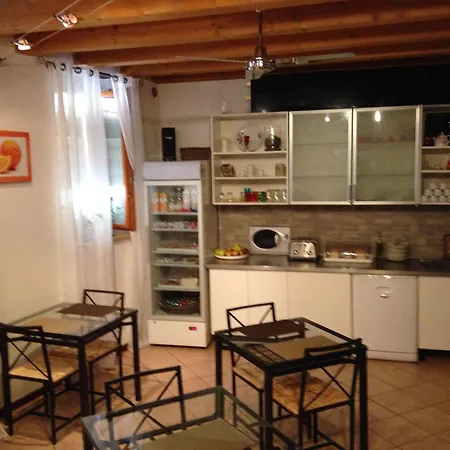 Bb Vicolo 22 2* Verona